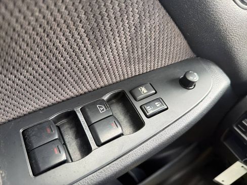 Used 2009 Nissan Altima 2.5 S FWD image 10