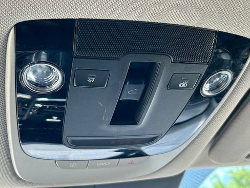 Used 2021 Kia Sorento S w/ Panoramic Sunroof Package FWD image 19