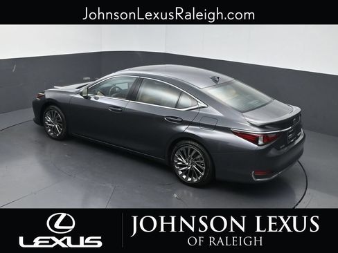 Certified 2025 Lexus ES 300h Ultra Luxury FWD image 26