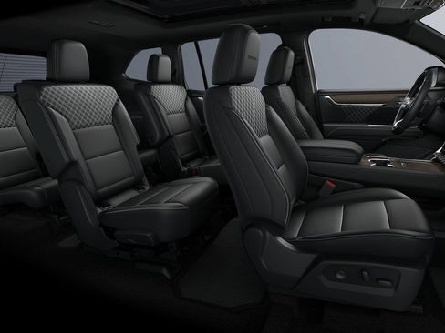 New 2026 GMC Acadia Denali w/ Super Cruise Package FWD image 28