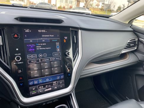 Used 2025 Subaru Outback Limited image 13