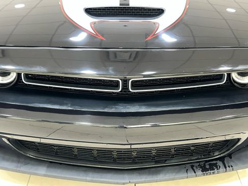 Used 2021 Dodge Challenger R/T RWD image 4
