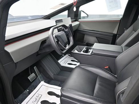 Used 2024 Tesla Cybertruck AWD Crew Cab image 24