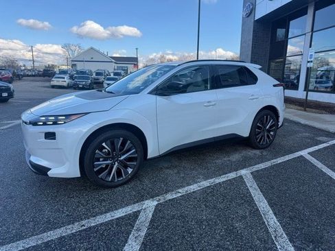 New 2026 Subaru Solterra Limited XT image 2