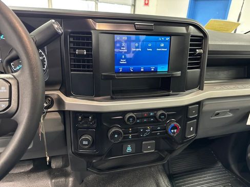 New 2026 Ford F350 XL w/ XL Chrome Package RWD image 17