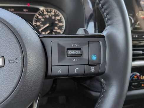 Used 2025 Nissan Pathfinder SL w/ SL Premium Package FWD image 26