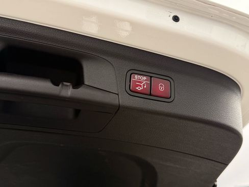 Used 2020 Mercedes-Benz GLE 350 GLE 350 w/ Premium Package image 34