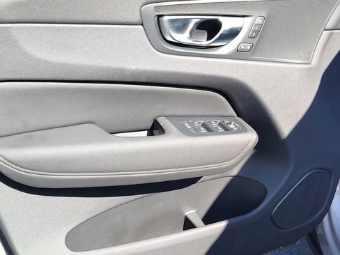 New 2026 Volvo XC60 B5 Plus w/ Climate Package image 8