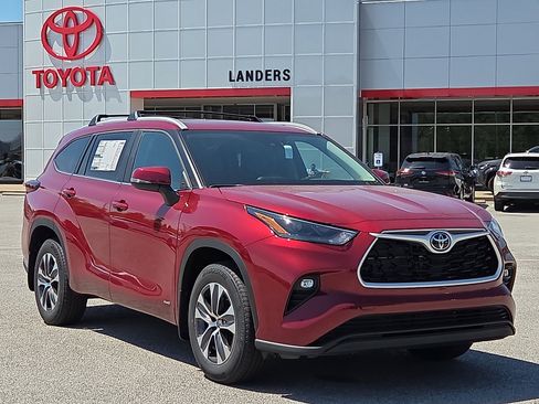 New 2026 Toyota Highlander XLE AWD/4WD image 1