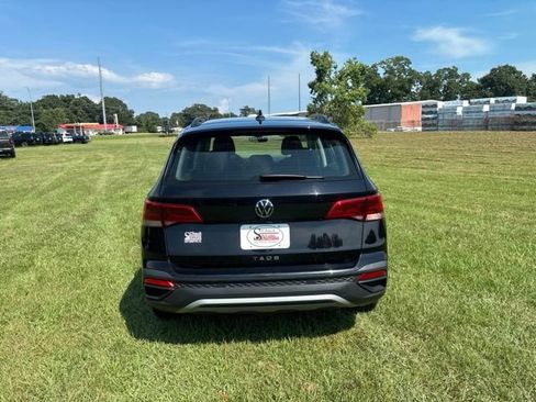 Used 2024 Volkswagen Taos S FWD image 12
