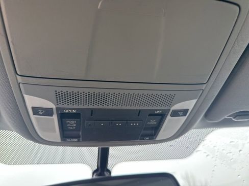 Used 2016 Acura TLX V6 image 25