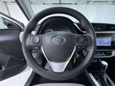 Used 2017 Toyota Corolla LE w/ Carpet Mat Package (TMS) FWD image 24