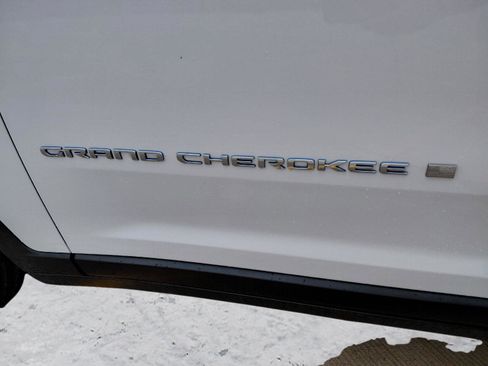 Used 2023 Jeep Grand Cherokee 4WD 4xe image 24