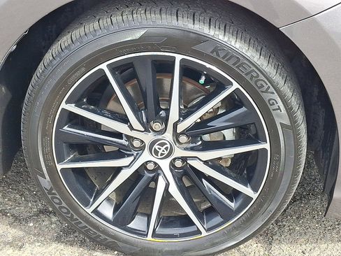 Certified 2023 Toyota Camry SE image 9