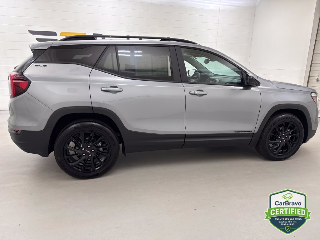 Used 2024 GMC Terrain SLE w/ Driver Convenience Package AWD/4WD image 7