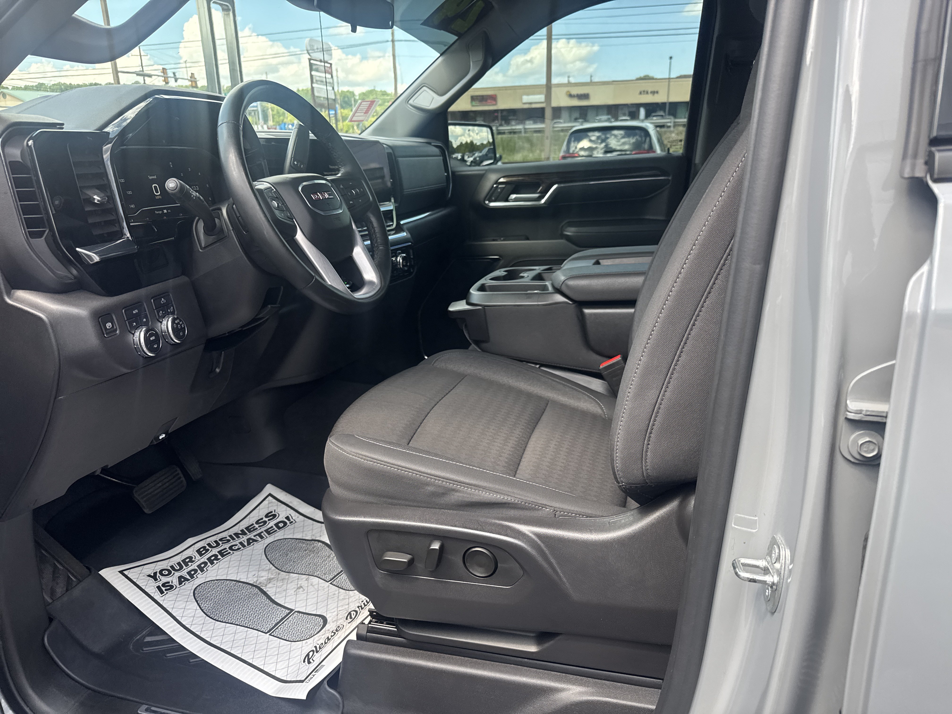 Used 2024 GMC Sierra 1500 Elevation AWD/4WD image 12