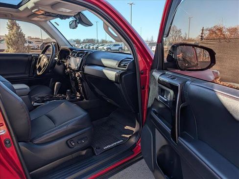 Used 2021 Toyota 4Runner Venture w/ Moonroof Package image 11