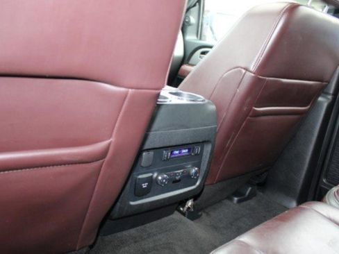 Used 2017 Ford Expedition EL Platinum image 33