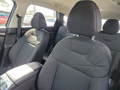 Used 2023 Hyundai Tucson SE image 15