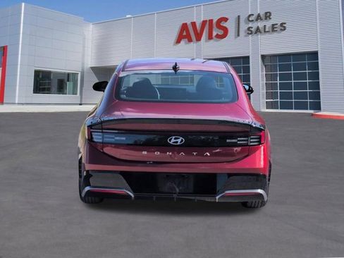 Used 2025 Hyundai Sonata SEL FWD image 7