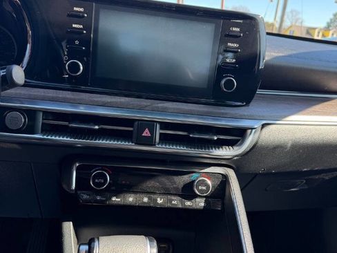 Used 2021 Kia K5 EX image 14