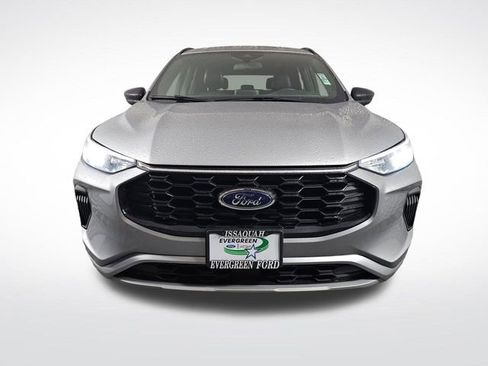 Used 2023 Ford Escape ST-Line image 2