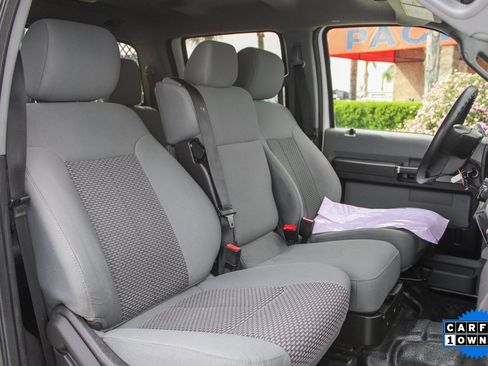 Used 2016 Ford F550 4x4 Crew Cab Super Duty image 34