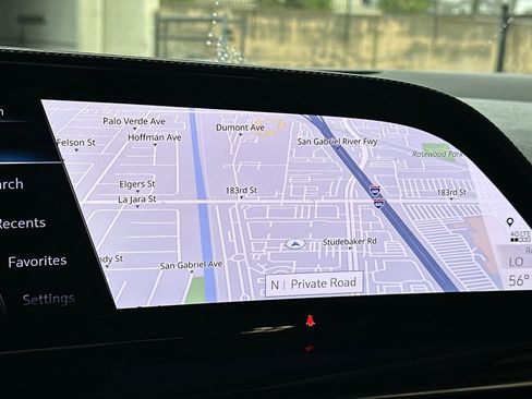 Certified 2023 Cadillac Escalade ESV Premium Luxury w/ Performance Package image 28