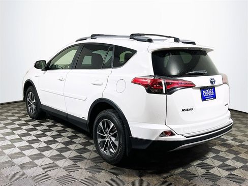 Certified 2018 Toyota RAV4 LE Plus image 6