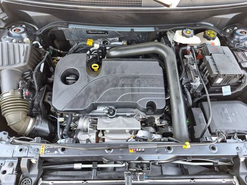 Used 2023 Chevrolet Equinox LT FWD image 30
