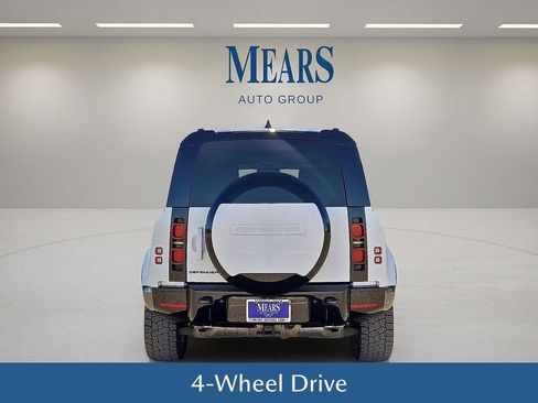 Used 2024 Land Rover Defender 110 X-Dynamic SE image 5