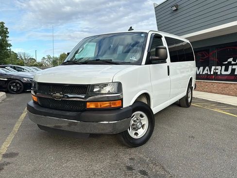 Used 2016 Chevrolet Express 2500 LT w/ LT Preferred Equipment Group image 1