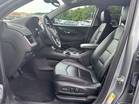 Used 2024 GMC Terrain SLT AWD/4WD image 18