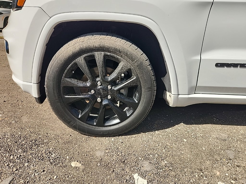 Used 2019 Jeep Grand Cherokee Altitude RWD image 7