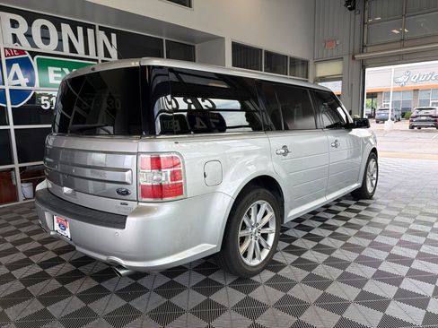 Used 2019 Ford Flex Limited AWD/4WD image 6