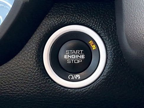 Used 2021 RAM 1500 Laramie AWD/4WD image 24
