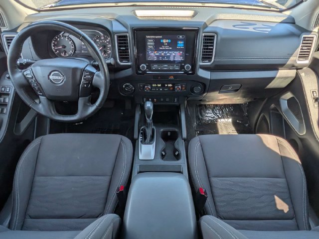 Used 2022 Nissan Frontier SV AWD/4WD image 14