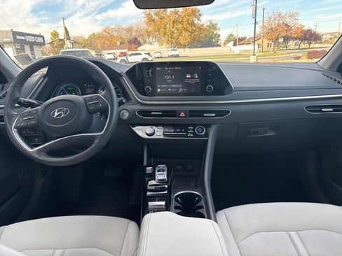 Used 2022 Hyundai Sonata SEL image 13