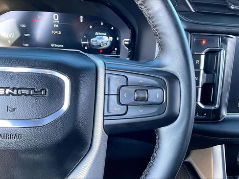 Used 2023 GMC Yukon Denali image 22