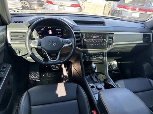Certified 2022 Volkswagen Atlas Cross Sport SEL R-Line image 8