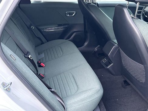 New 2025 Kia K4 EX image 13