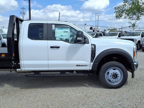 New 2026 Ford F550 4x4 Supercab Super Duty image 25