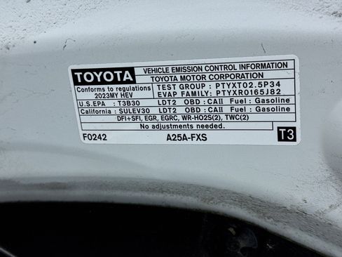 Used 2023 Toyota Highlander LE image 22