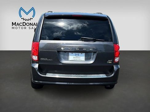 Used 2019 Dodge Grand Caravan SXT FWD image 5