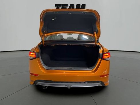Certified 2023 Nissan Sentra SR FWD image 6