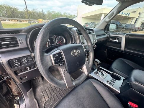 Used 2022 Toyota 4Runner TRD Sport RWD image 13
