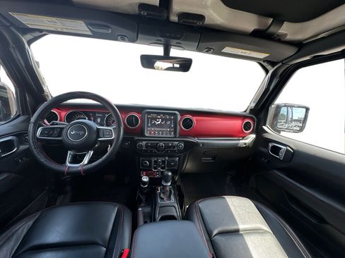 Used 2022 Jeep Gladiator Rubicon AWD/4WD image 11