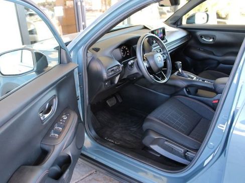 Used 2024 Honda HR-V Sport image 9