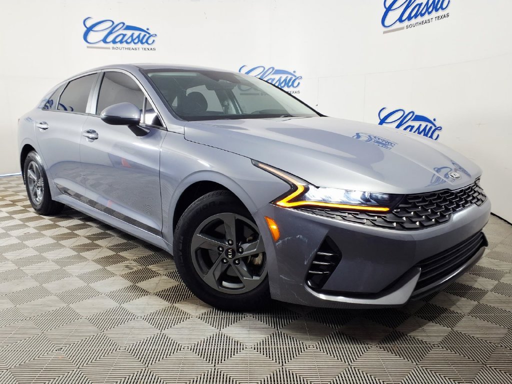 Used 2021 Kia K5 LX FWD image 1