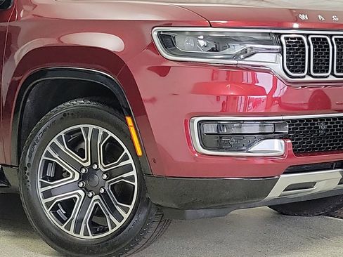 Used 2022 Jeep Wagoneer Series III w/ Flexible Seating Group image 3